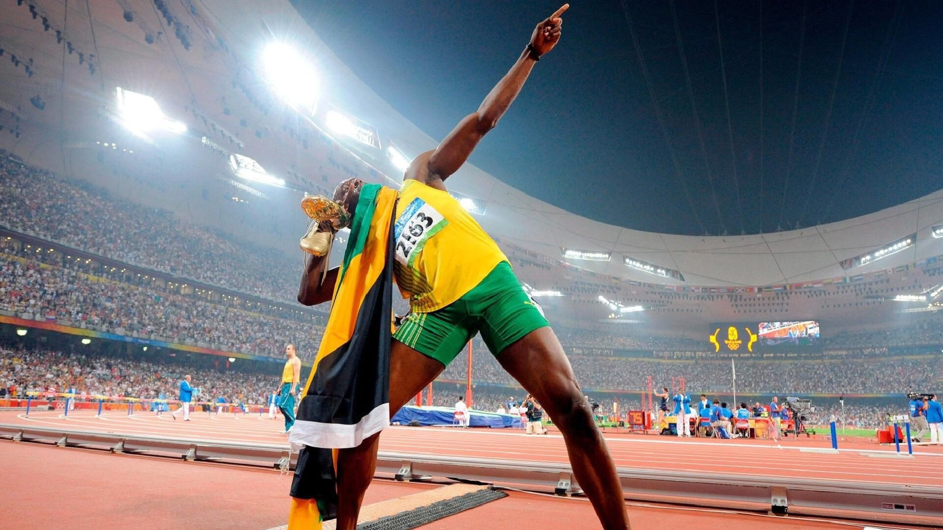 麦金托什泳姿流畅，动作精准，麦金托什是哪国人